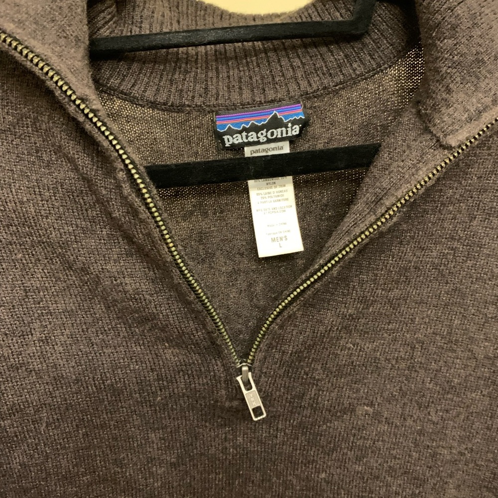 Men’s Patagonia knit pullover